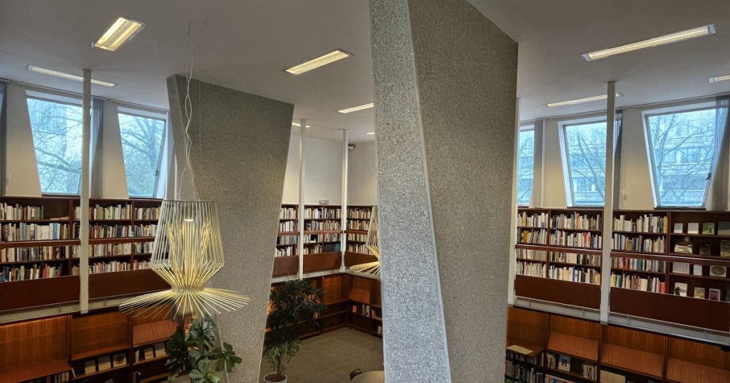 Permanent Collection West Den Haag – Alphabetum XI De Bibliotheek in Den Haag
