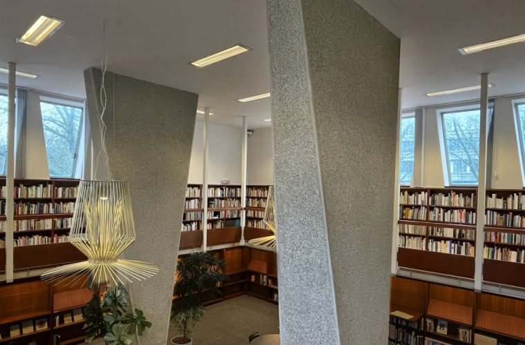 Permanent Collection West Den Haag – Alphabetum XI De Bibliotheek