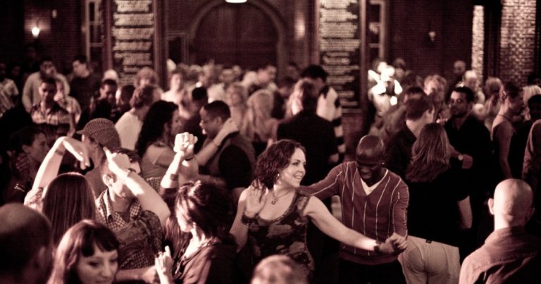 Salsa Night — markt-eten in Den Haag