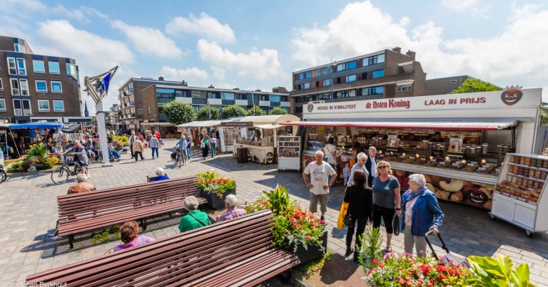 Buurtmarkt Loosduinse Hoofdplein — natuur in Den Haag