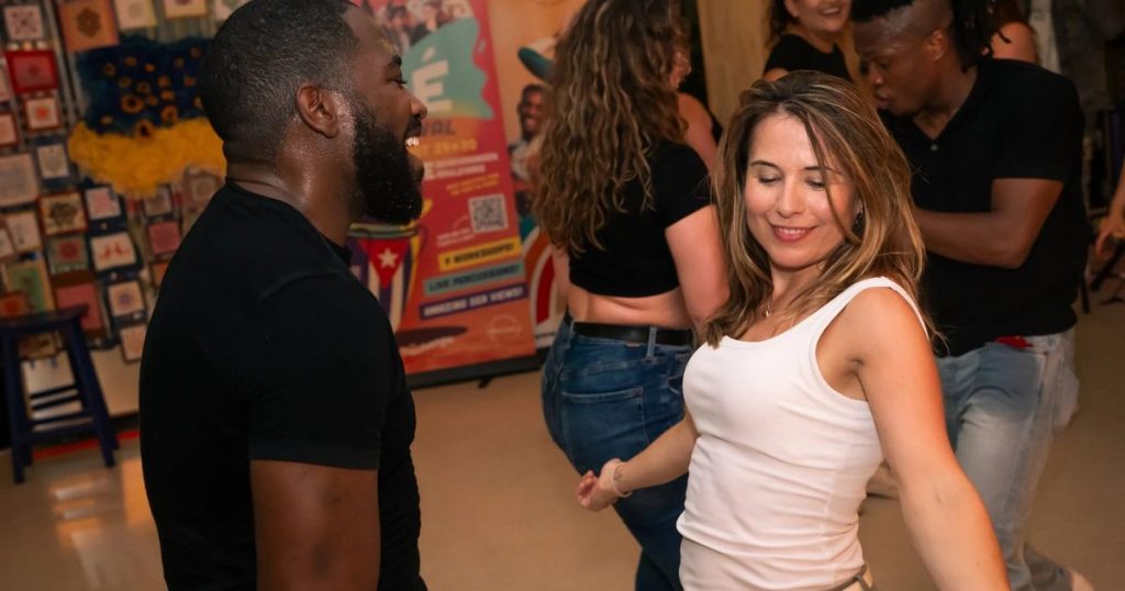 Social Dance: Bachata in Den Haag
