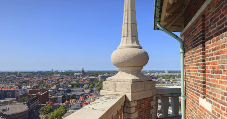 Climbing the Hague Tower — Attracties in Den Haag