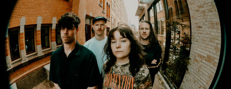Teardrinker + Curselifter — muziek in Den Haag