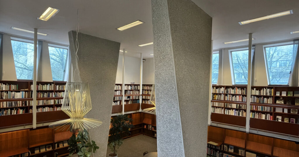 Permanent Collection West Den Haag – Alphabetum XI De Bibliotheek in Den Haag