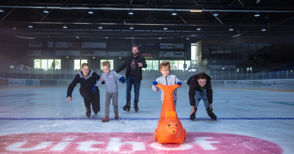 Schaatsen op De Uithof in Den Haag